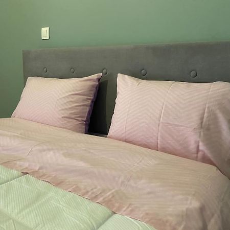 אתונה Cozy New Apartment Near The Beach מראה חיצוני תמונה