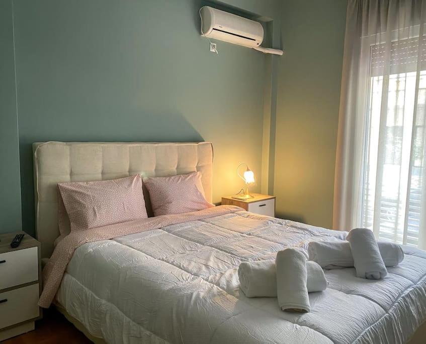 אתונה Cozy New Apartment Near The Beach מראה חיצוני תמונה